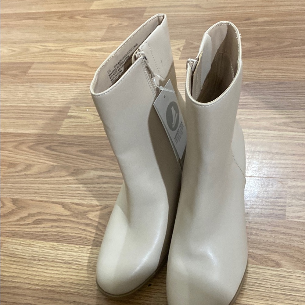 Elegant Cream Ankle Boots